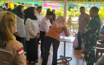 Pelantikan Dan Bimtek Pengawas TPS Pilkada 2024 Di Kelurahan Sangasanga Dalam