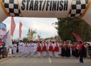 Pelepasan Peserta Gerak Jalan Tingkat SD-SMP Di Tenggarong Untuk Memperingati Hari Sumpah Pemuda Ke-96