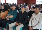 Penyerahan Simbolis Kartu BPJS Ketenagakerjaan Kepada 4 Pekerja Rentan Serta Santunan Kematian Di Muara Badak