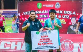2 Piala Juara Turnamen Bupati Cup Kukar 2024 Usia Dini U10 Dan U12 Diraih SSB Tunas Muda Loa Kulu