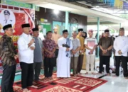 Safari Ramadan di Desa Perjiwa, Bupati Kukar Serahkan Bantuan Sarana Ibadah dan Paket Ramadan Berkah