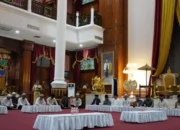 Bupati Kukar Hadiri Buka Puasa Bersama Sultan Kutai: Pererat Silaturahmi dan Sinergi Pemerintah dengan Kesultanan